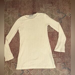 Lightweight bell sleeve crew neck scalloped edge cream sweater NWT small